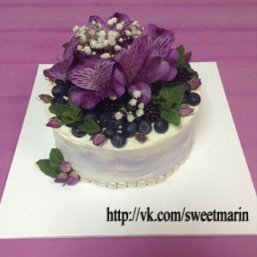 Торт "Сиреневые цветы"