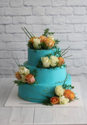 Торт "Голубой с розами"