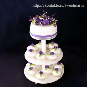 Торт "Фиолетовые цветы"