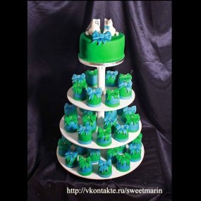 Торт "Зеленые бантики"