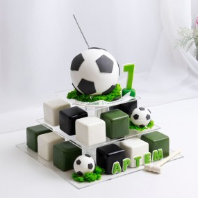 Торт-пирамидка "Футбол"