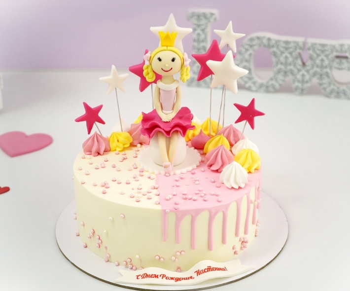 Торт "Принцесса и звезды"