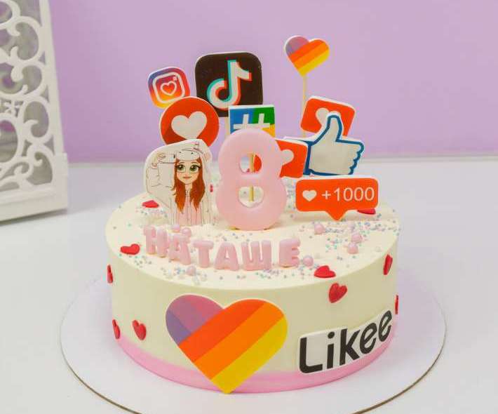 Торт "Социальные сети"