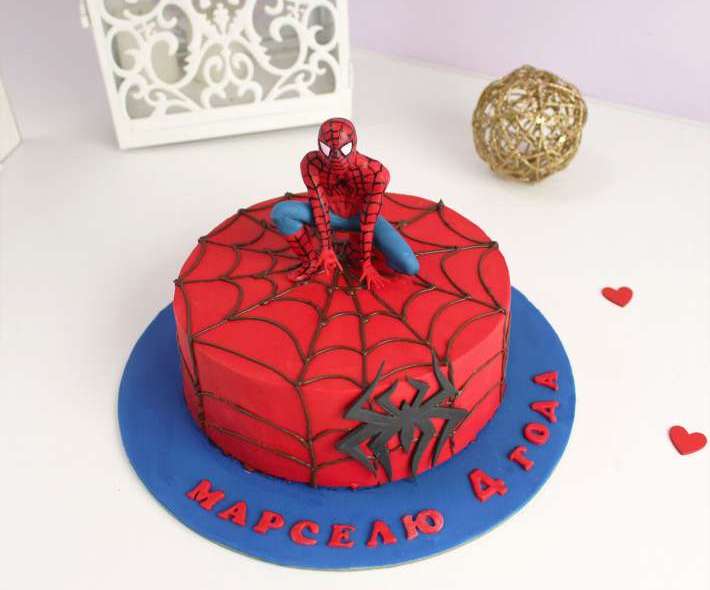 Торт "Человек-паук красный"