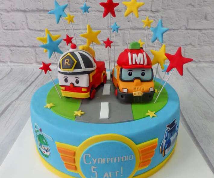 Торт "Пожарные машинки"