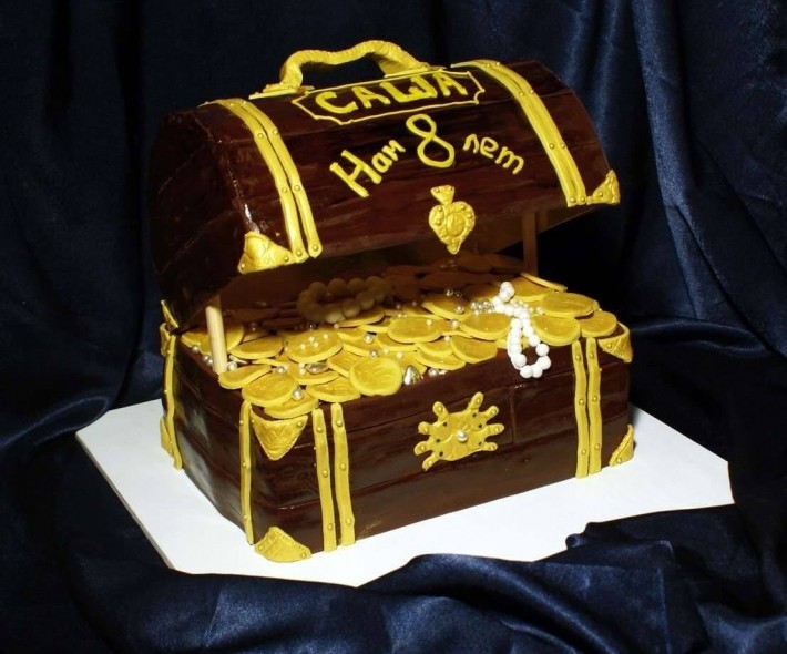Торт "Сундук с золотом"