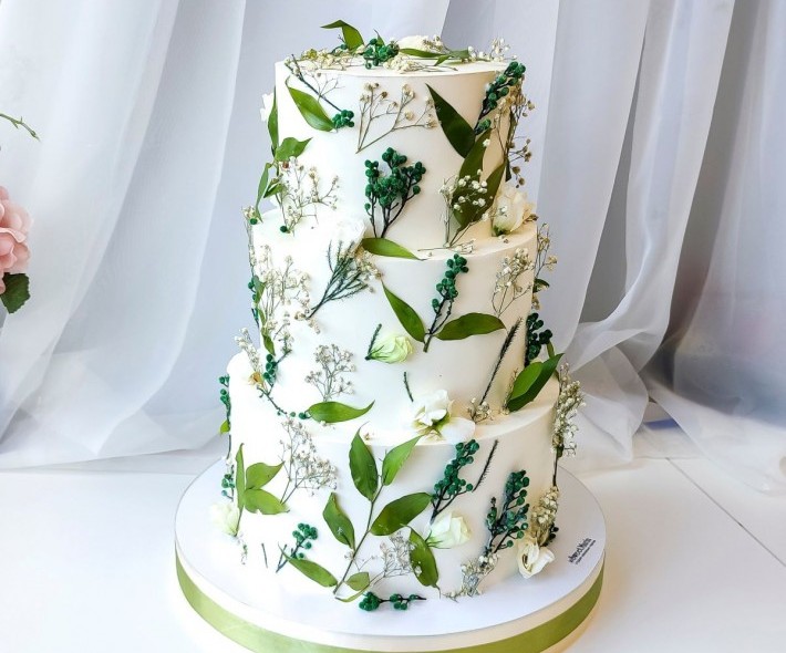 Торт "Зеленые сухоцветы"